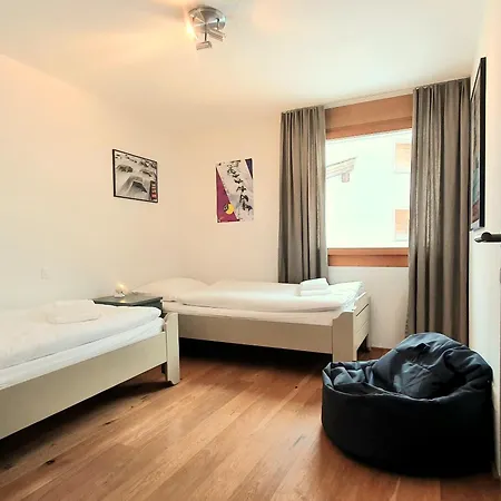 Laax Homes - Casa Canginas *