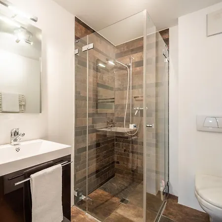 Laax Homes - Casa Canginas 公寓